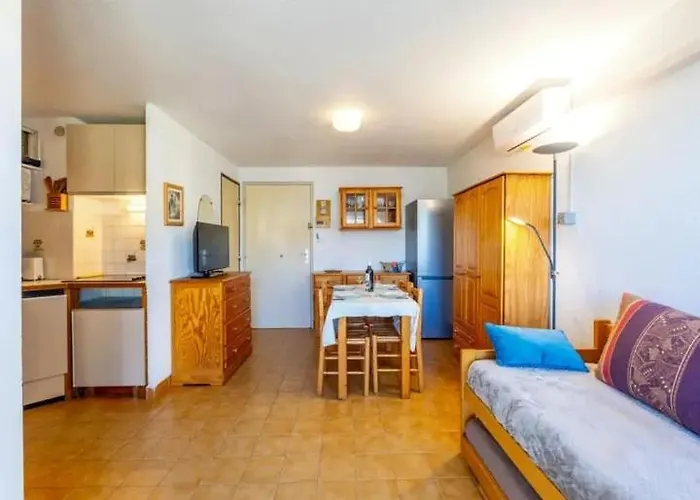 Holidayland Les Maisons De La 247 Climatise 나르본플라제